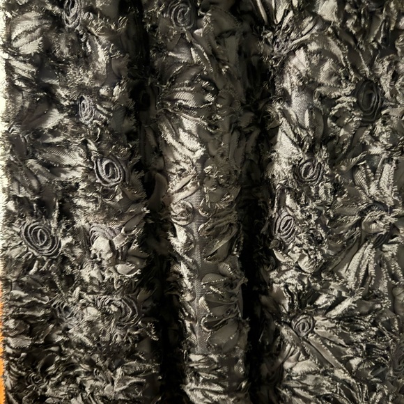 Classy Black Sweetheart Cocktail Dress With Appliqué Skirt - Picture 4 of 7